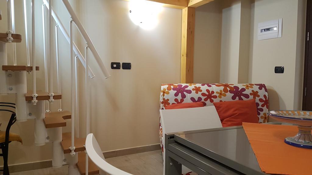 Loft Al Vicoletto Sul Mare Leilighet Letojanni Eksteriør bilde